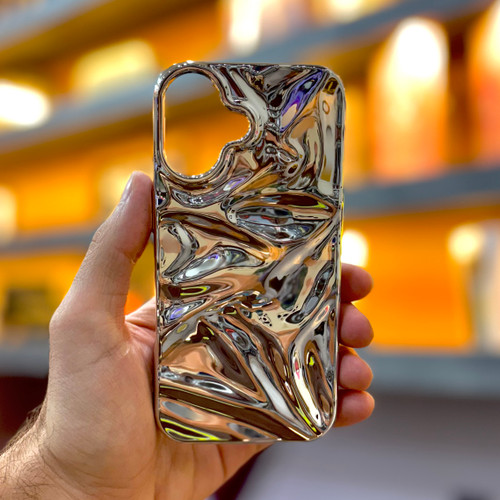 گارد آیفون 16